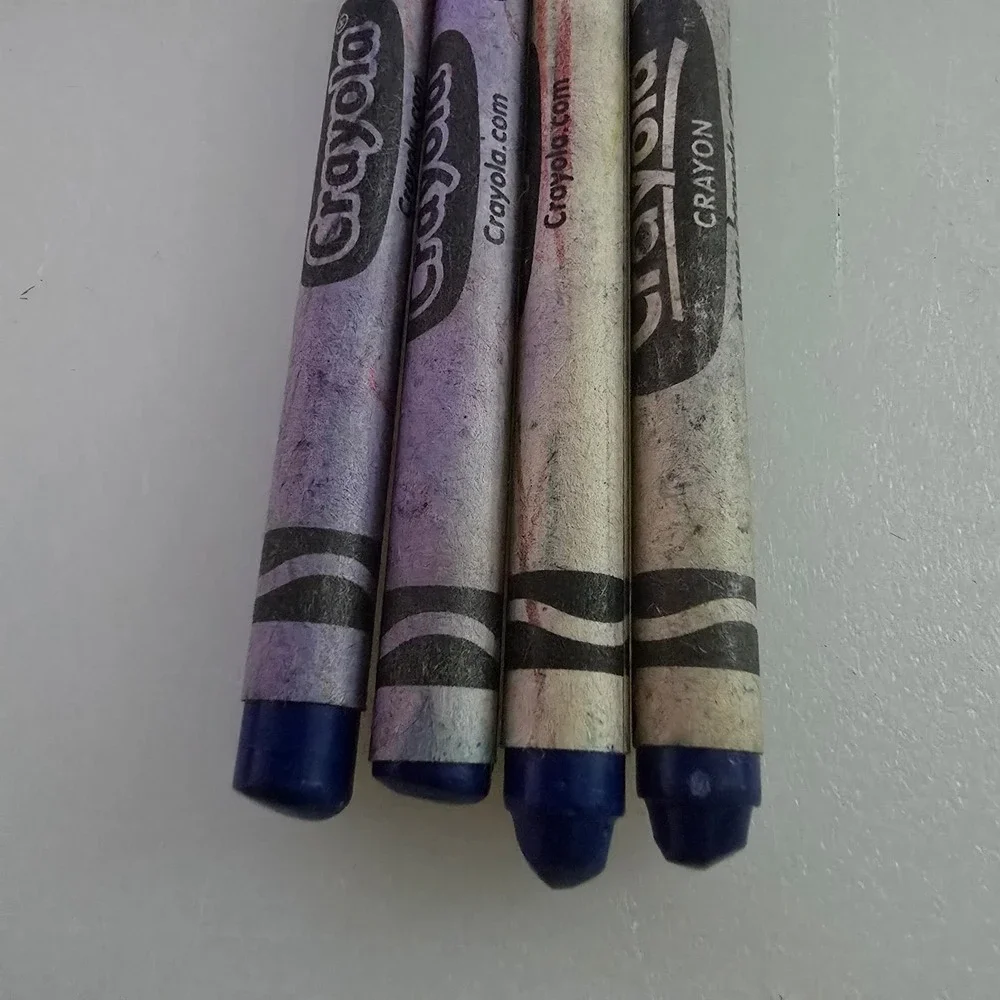 Crayola Cerulean Blue Wax Crayons Set of 4 Unisex OS Blue Art Supplies Crafting